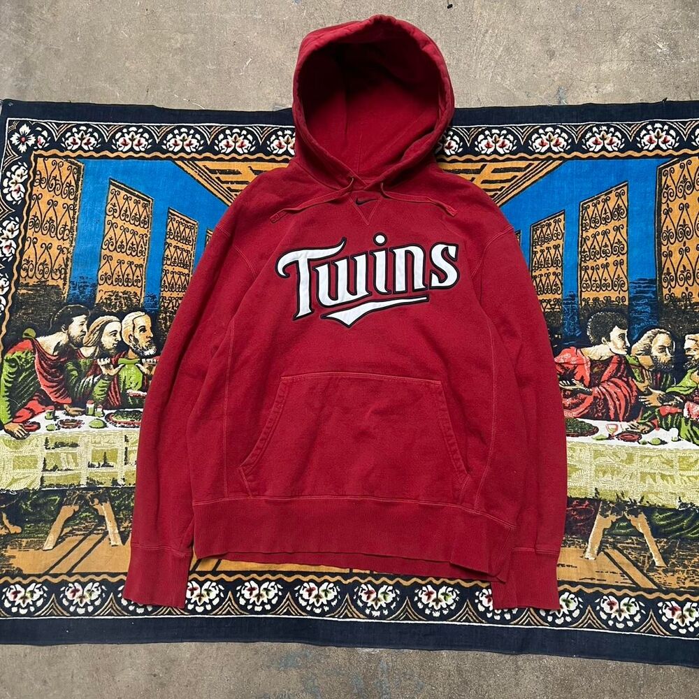 Nike center swoosh hoodie Minnesota Twins size large embroidered sportswear y2k
